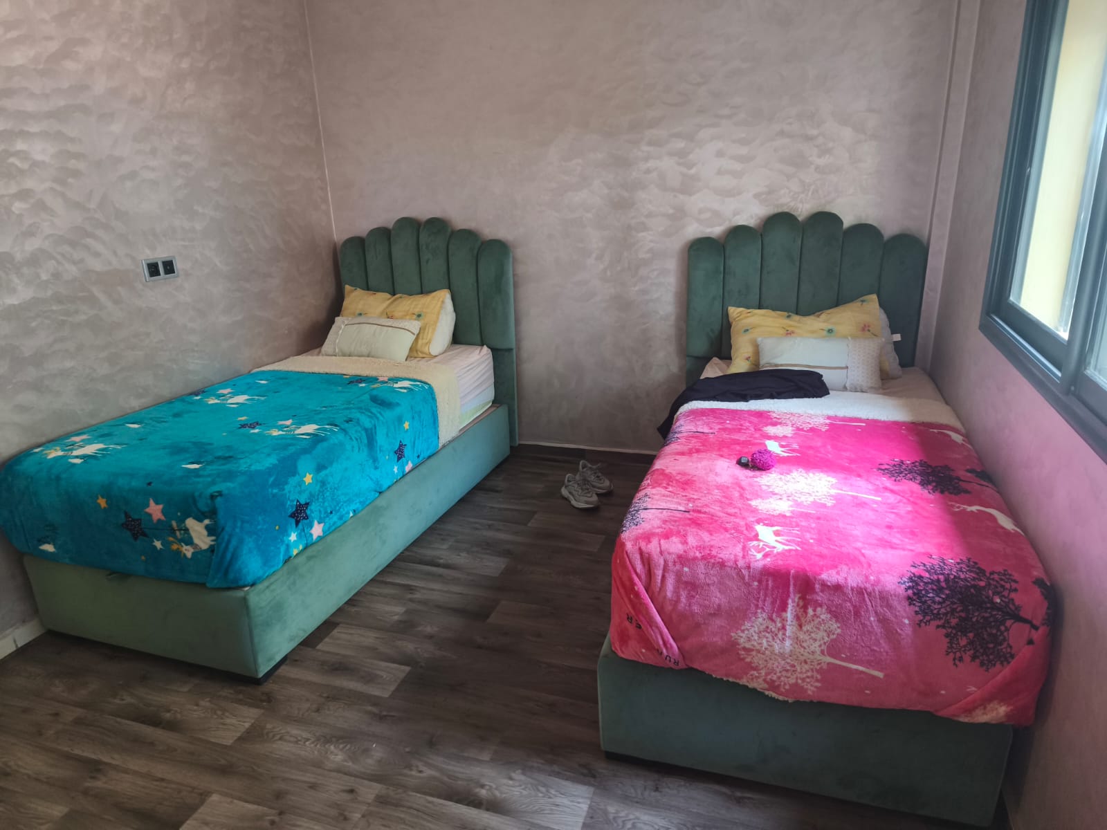 Appartement à Louer à La Mansouria avec Vue sur Piscine et Jardin Privé - photo 9
