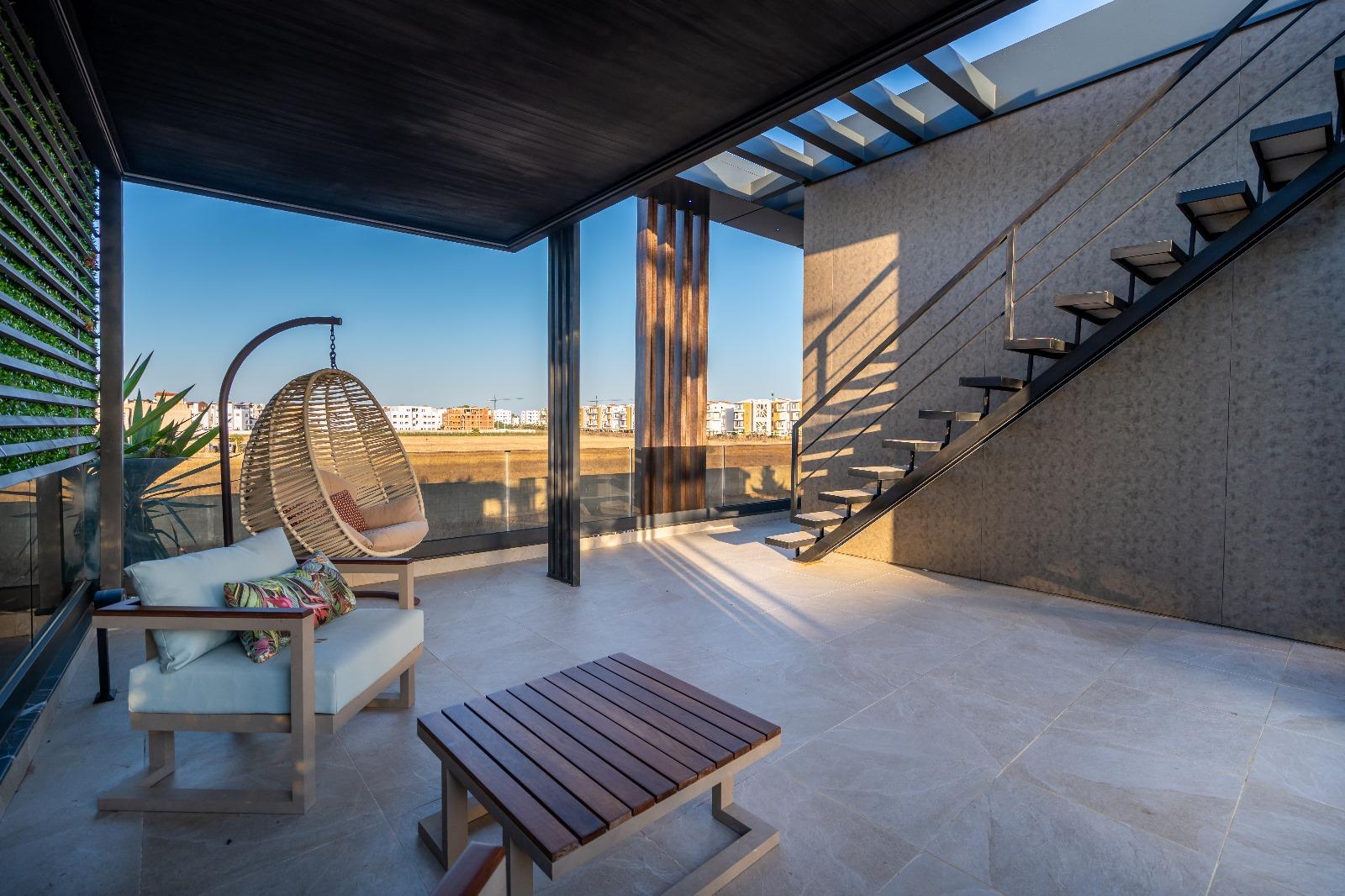 Villa de Luxe à Vendre à Cabo Negro – À Côté du Golf avec Piscine et Mobilier Haut de Gamme - photo 11