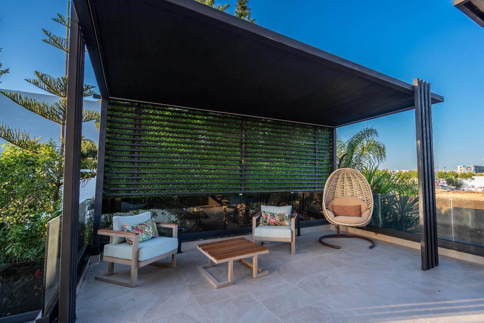 Villa de Luxe à Vendre à Cabo Negro – À Côté du Golf avec Piscine et Mobilier Haut de Gamme - photo 10