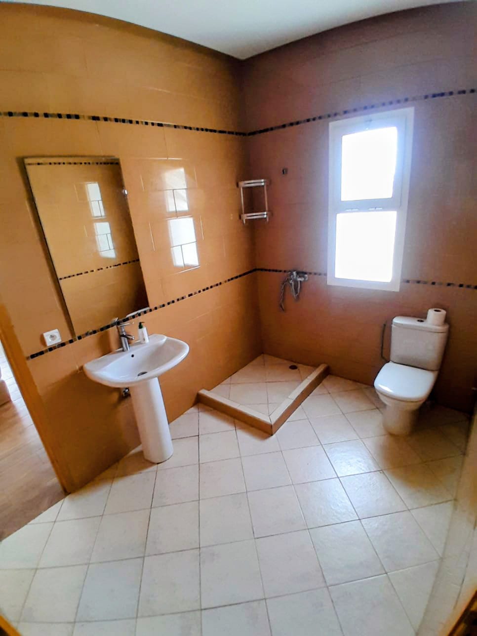 Villa de Luxe avec Piscine à Louer à Wifaq – Témara - Location Journalière - photo 6