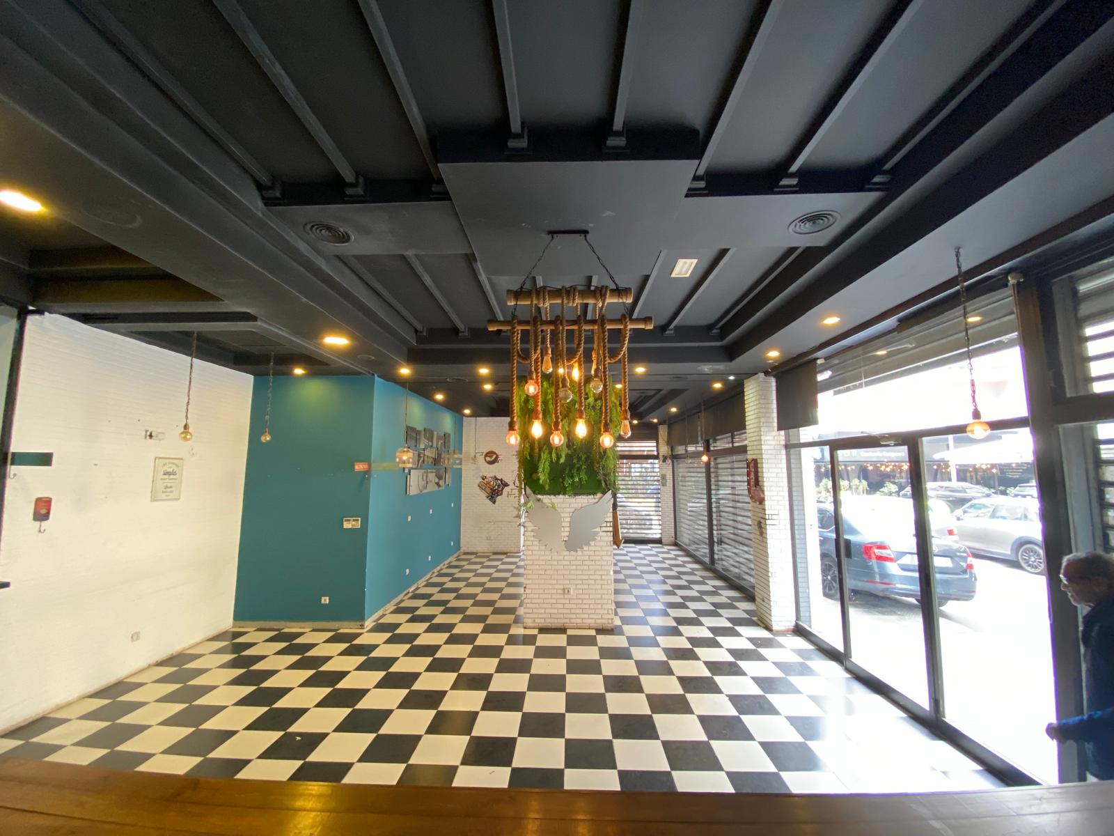 Local commercial de 182 m² à vendre à Gauthier – Casablanca - photo 3