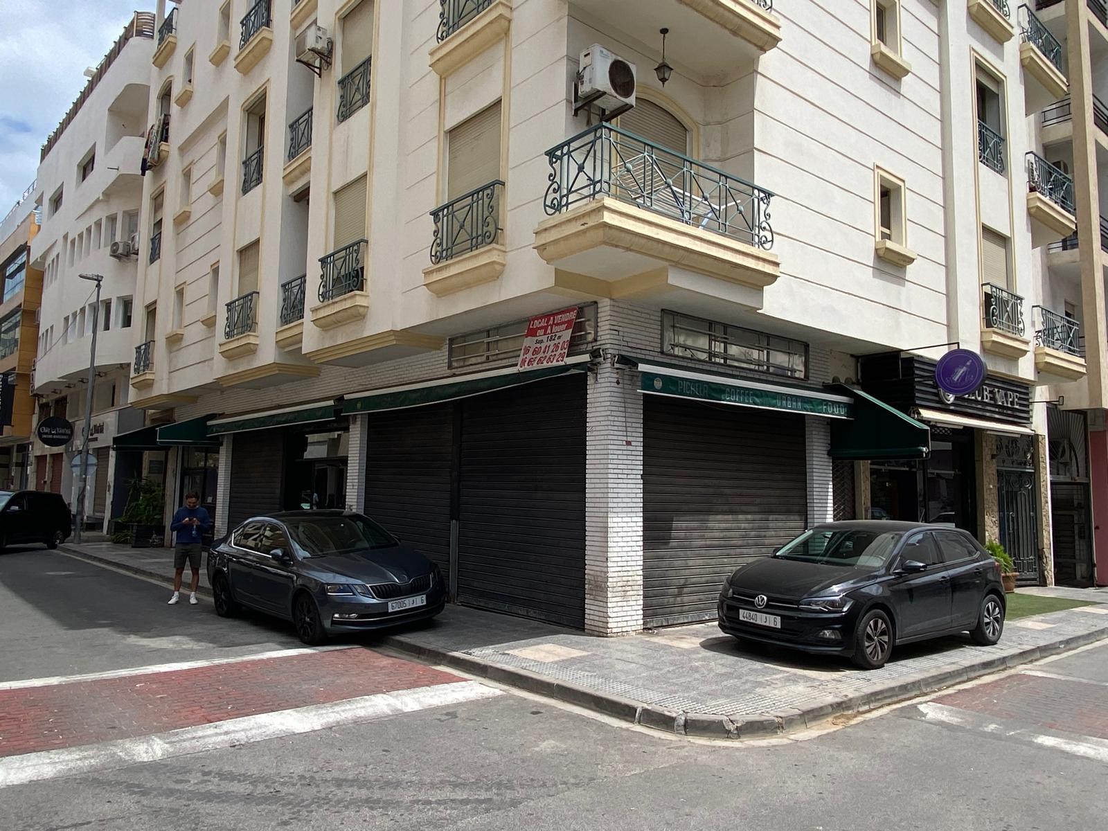 Local commercial de 182 m² à vendre à Gauthier – Casablanca - photo 4