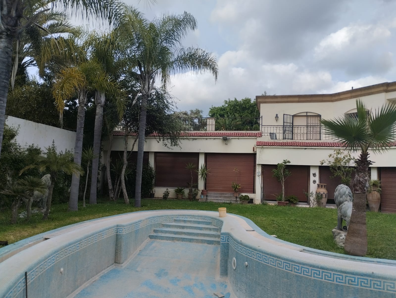 Villa de Prestige à Vendre – Bir Kacem, Souissi - photo 9