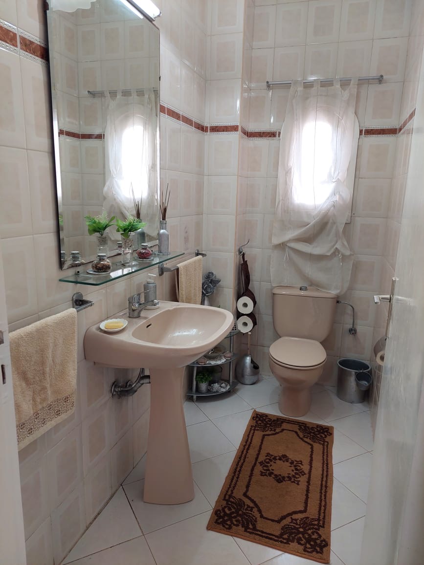 À LOUER – VILLA SPACIEUSE À 20 M DE LA MER - photo 12